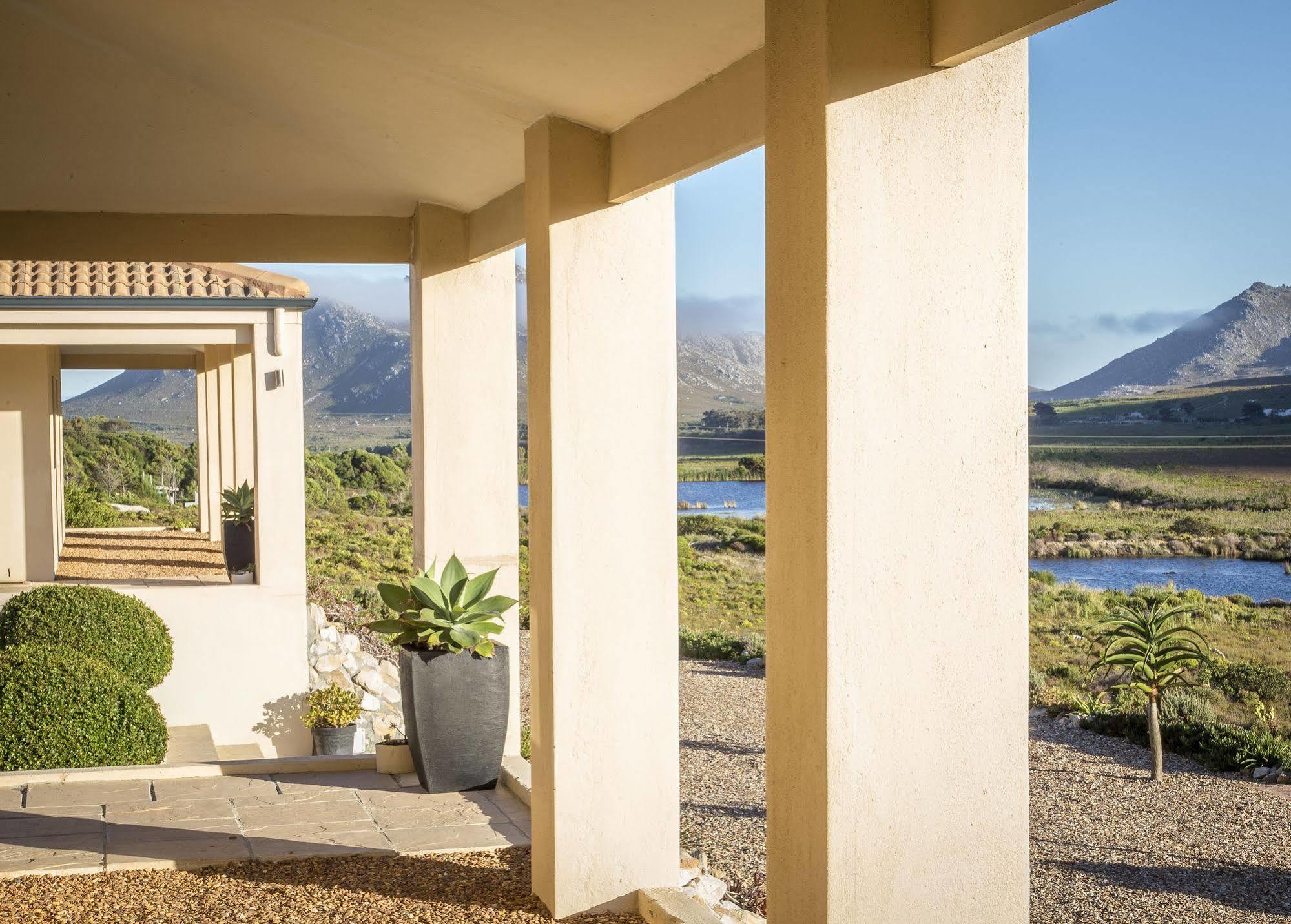 Kapensis Guesthouse Pringle Bay Ngoại thất bức ảnh